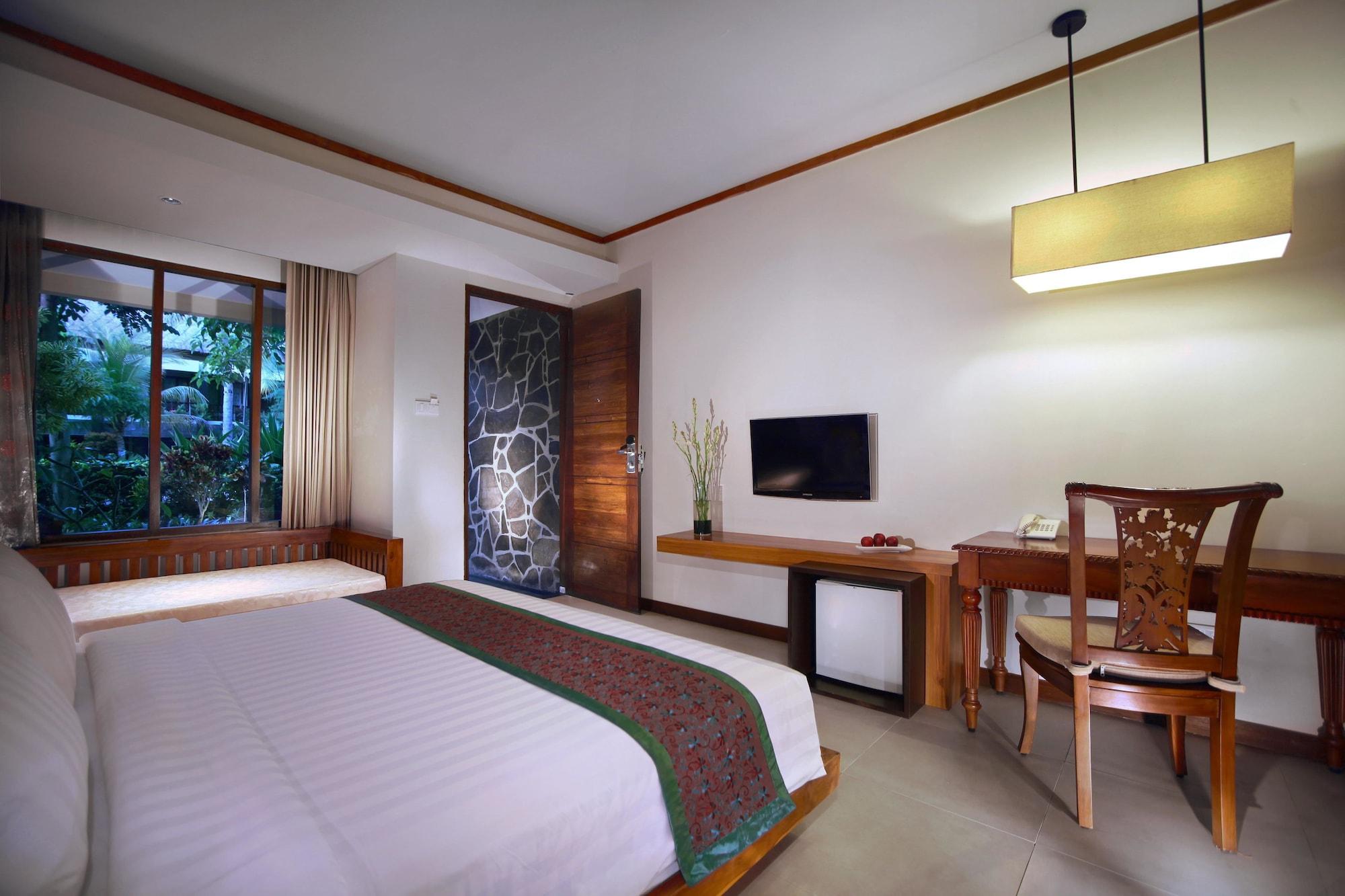Aston Sunset Beach Resort - Τζίλι Τραγουανγκάν Εξωτερικό φωτογραφία