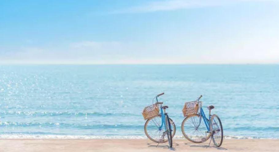 Aston Sunset Beach Resort - Τζίλι Τραγουανγκάν Εξωτερικό φωτογραφία