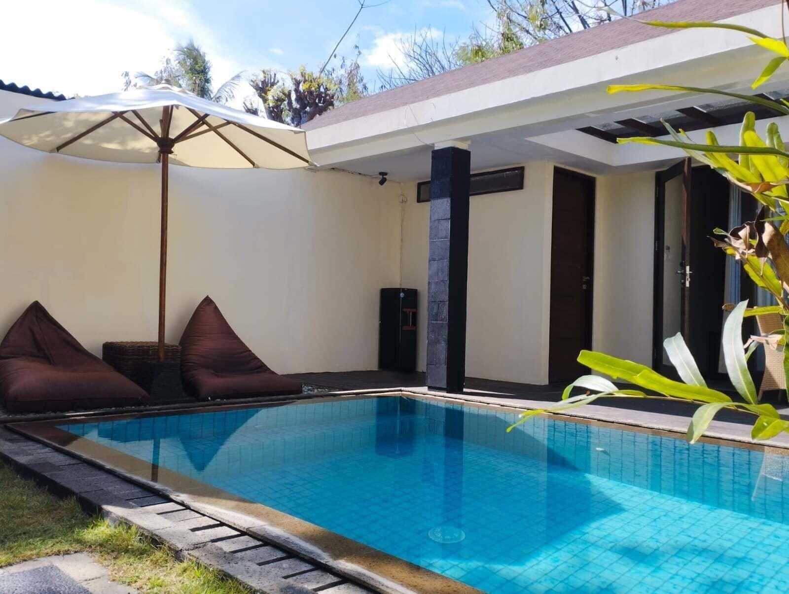 Aston Sunset Beach Resort - Τζίλι Τραγουανγκάν Εξωτερικό φωτογραφία
