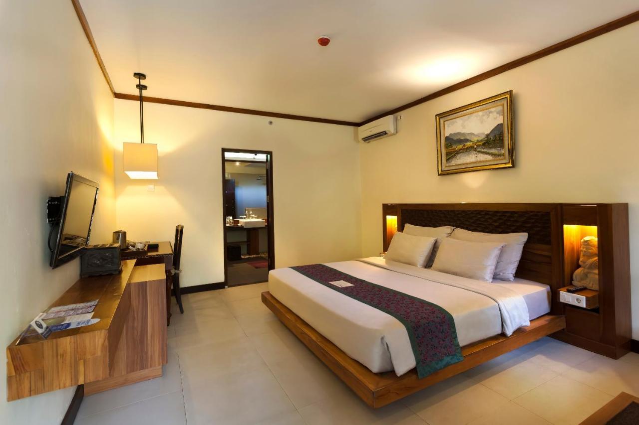 Aston Sunset Beach Resort - Τζίλι Τραγουανγκάν Εξωτερικό φωτογραφία