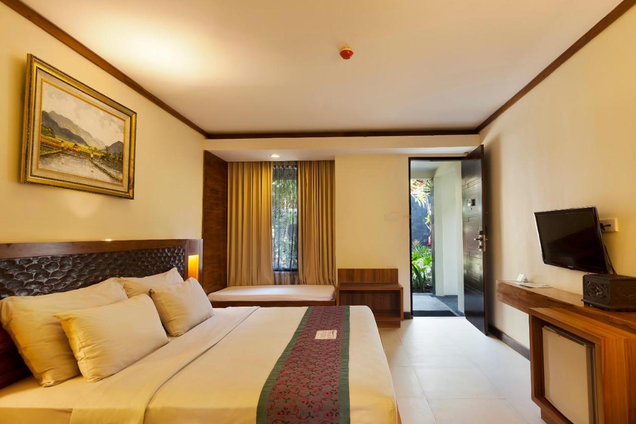Aston Sunset Beach Resort - Τζίλι Τραγουανγκάν Εξωτερικό φωτογραφία